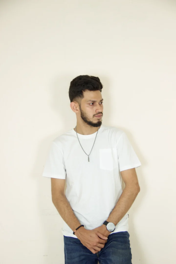 Solid Pocket 2 Combo T-Shirts – White & Bottle Green